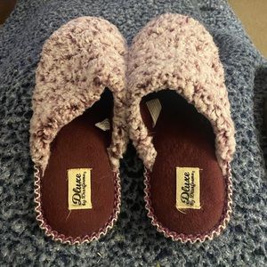 Women’s Slippers